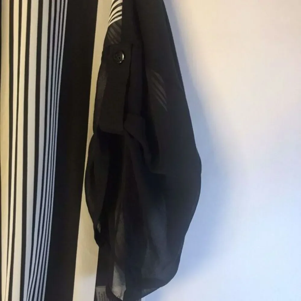 Bongo‎ Plus Boho Black & White Sheer Strip Tie Front Pullover Top Size 3X - Picture 6 of 8